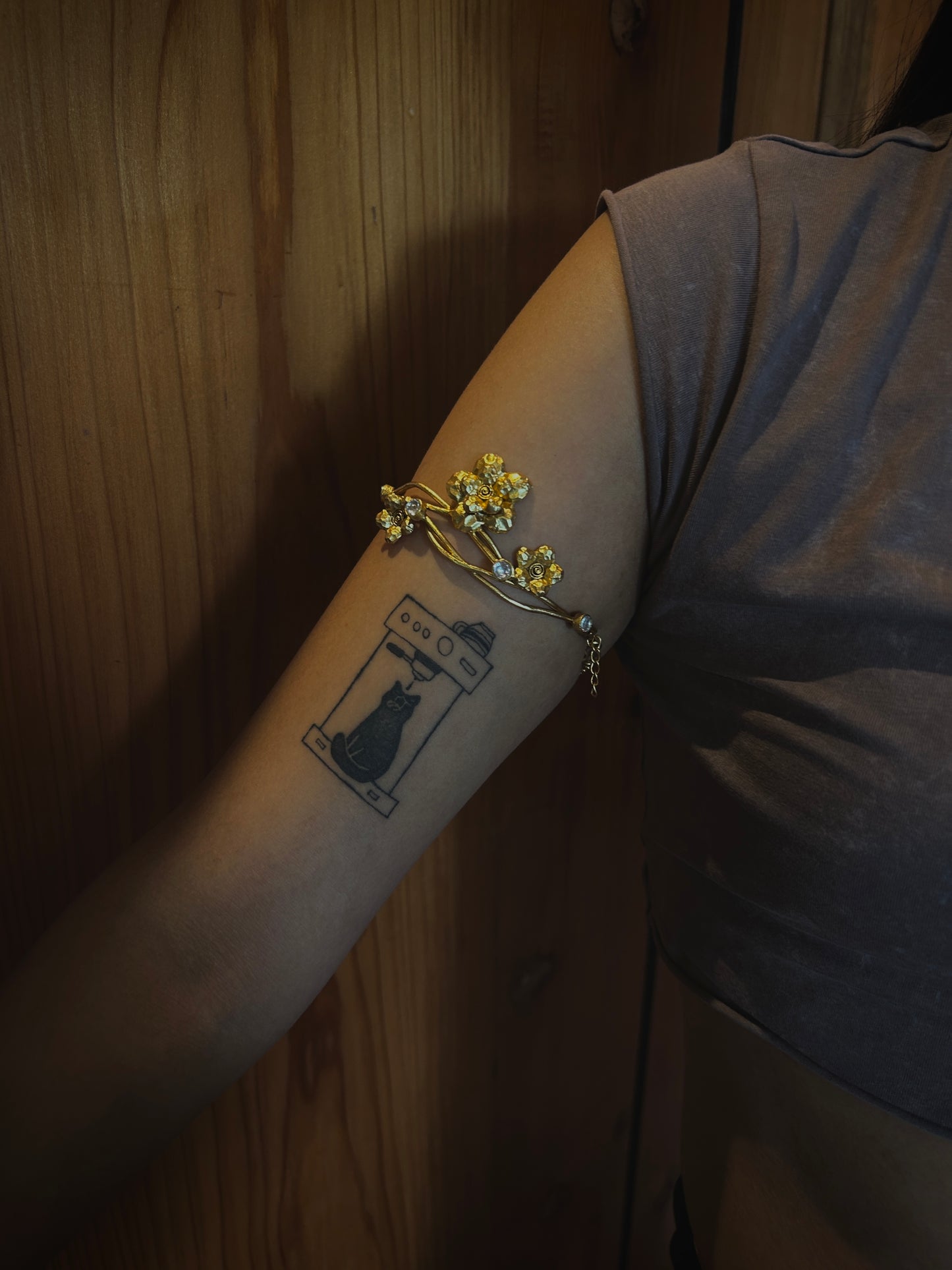 Malini arm chain
