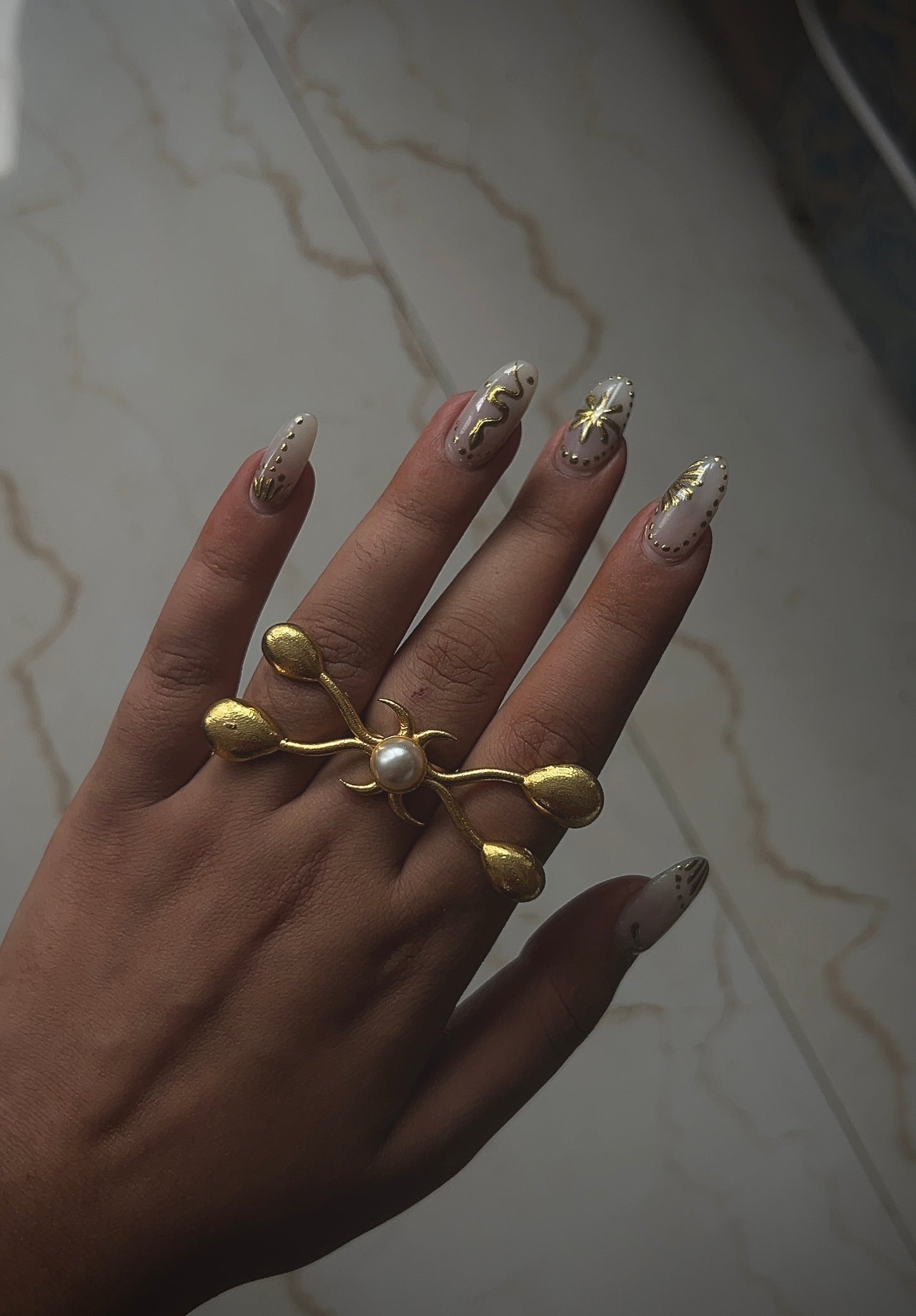 GODDESS PEARL RING