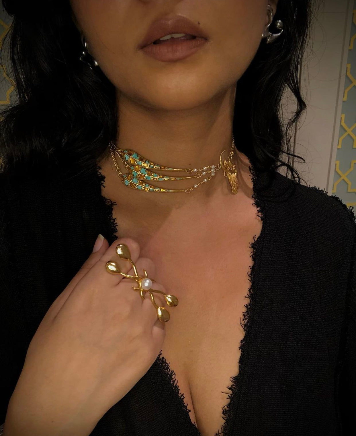 AZURE ALLURE CHOKER