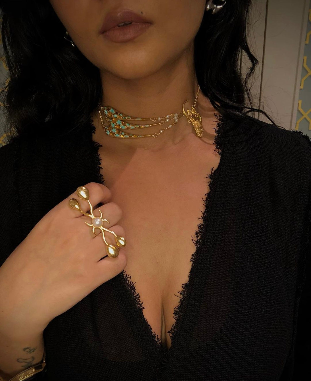 AZURE ALLURE CHOKER