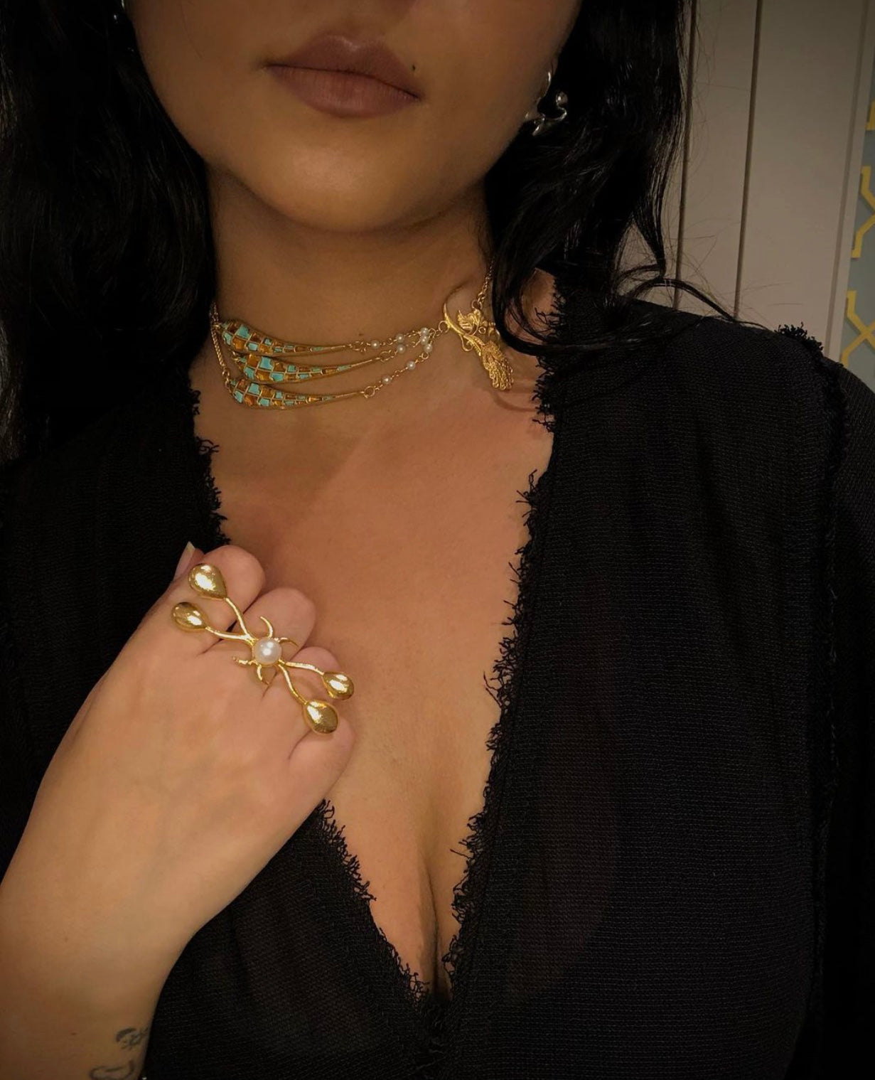 AZURE ALLURE CHOKER