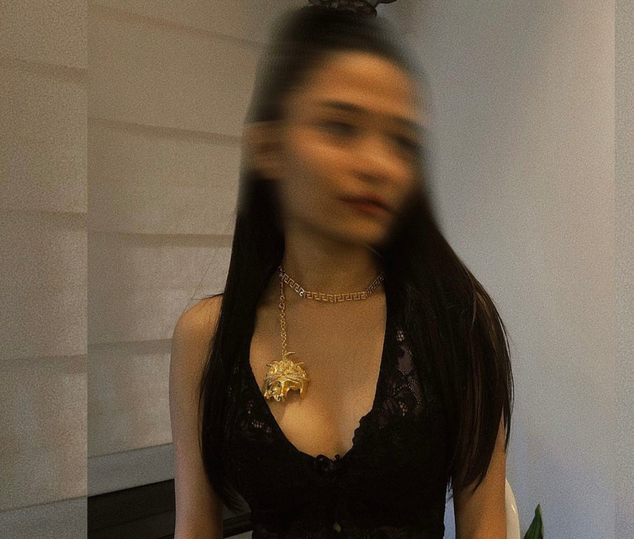 MEDUSA CHOKER