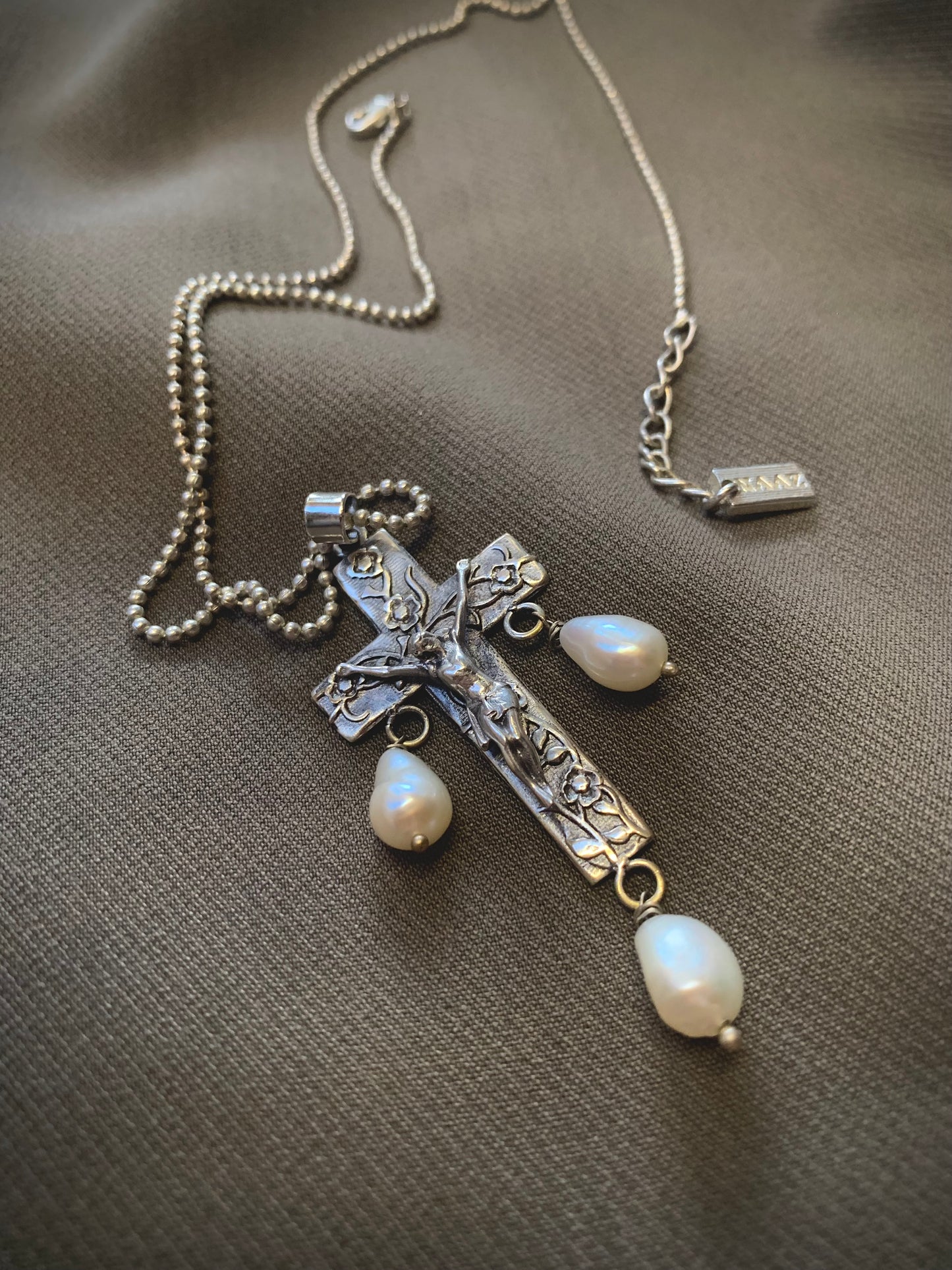 CRUCIFIX IN SILVER
