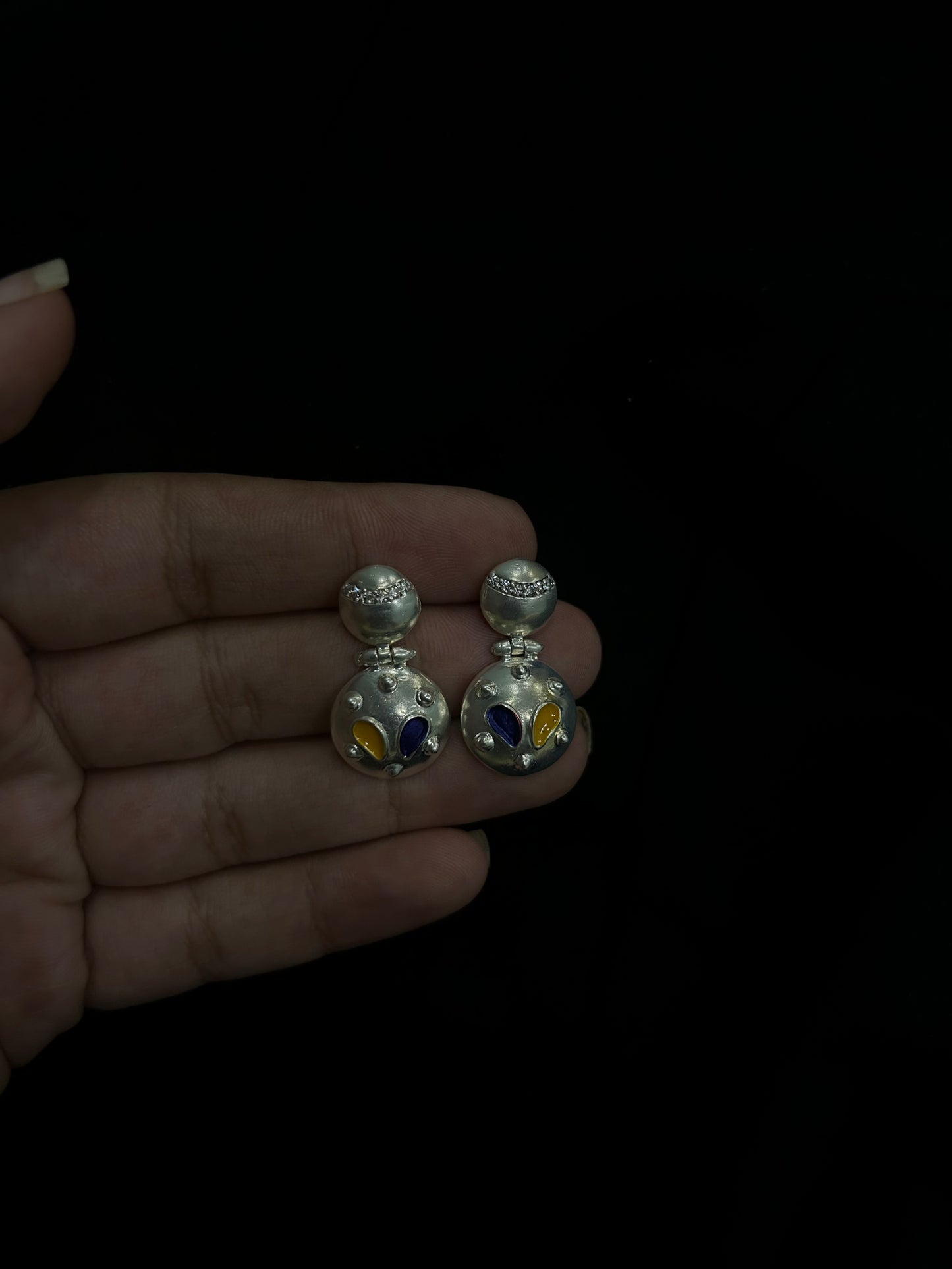 Karral earrings