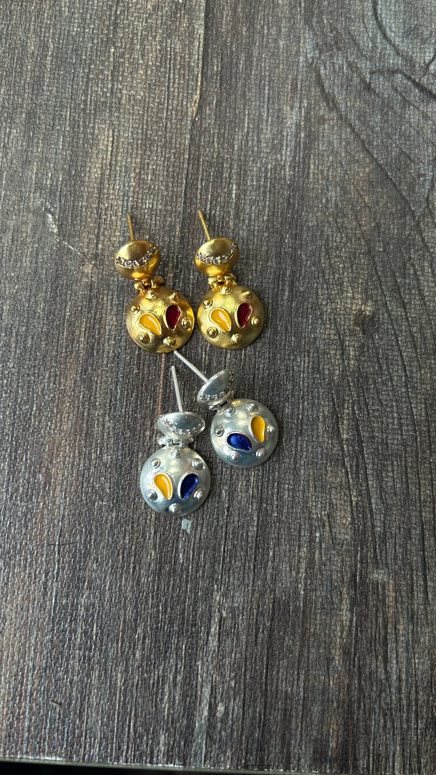 Karral earrings