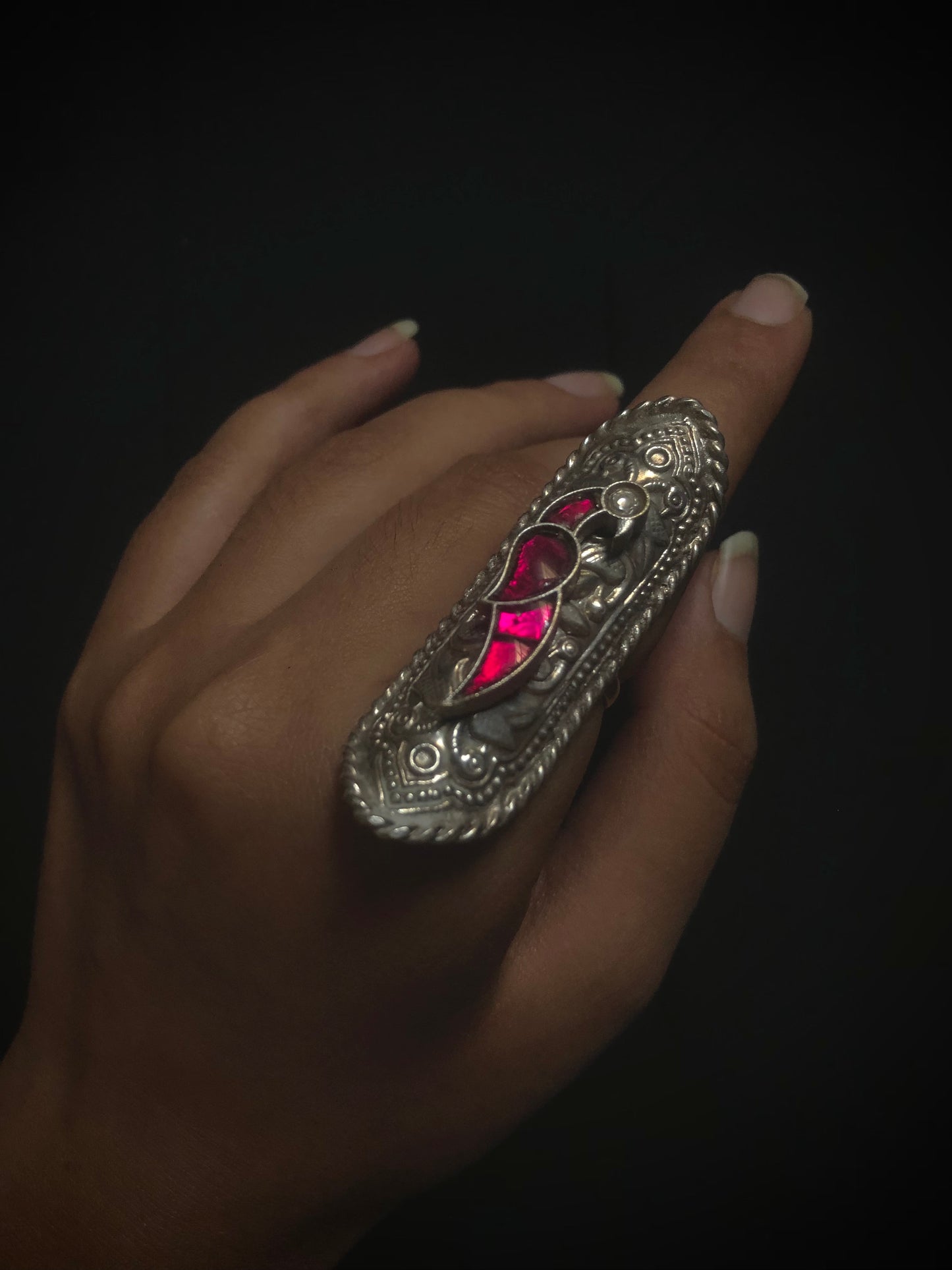 FUCHSIA CIRCLET RING
